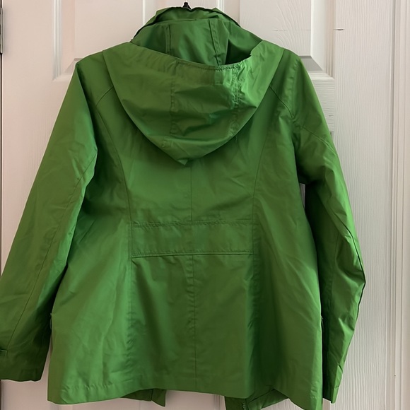 Lands End Womens green lightweight raincoat. NWOT Size S 6/8 - Picture 9 of 10